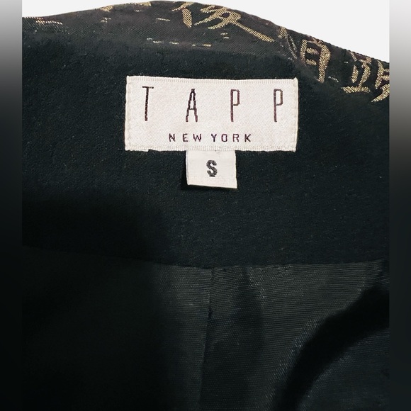 TAPP Black Asian Design Two Piece Blazer and Slit Skirt Set Size Small & Size 8 - Picture 11 of 16